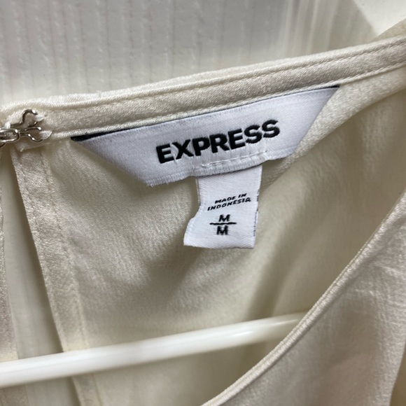 Off white Top - Picture 2 of 2